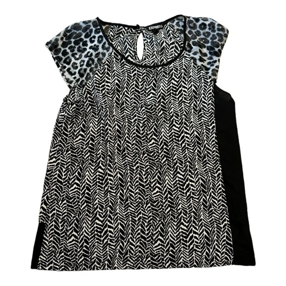 Express Black and White Top - Picture 2 of 5